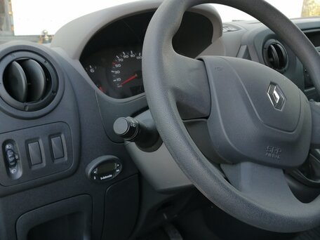 2013 Renault Master, белый, 4300000 рублей, вид 4