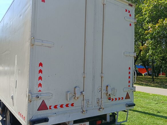 2011 Iveco Daily, красный, 1100000 рублей - вид 27