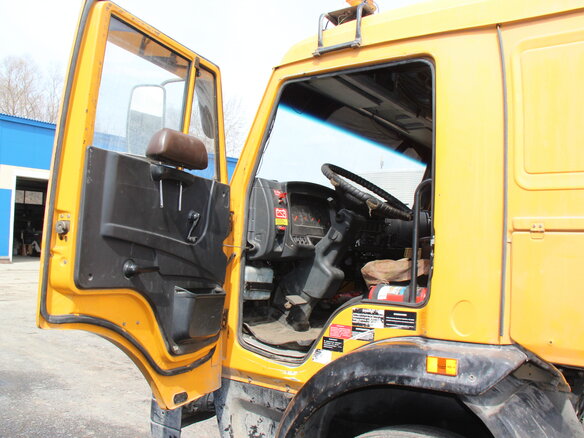 2011 КамАЗ 65116, жёлтый, 1300000 рублей - вид 22