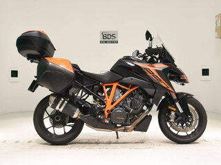 2022 KTM 1290 Super Duke GT, чёрный, 1300000 рублей, вид 1