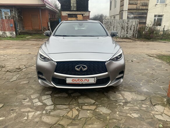 2016 Infiniti QX30, серый, 2200000 рублей - вид 2
