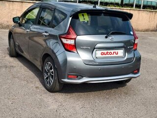2017 Nissan Note e-Power II Рестайлинг, серый, 1380000 рублей, вид 4