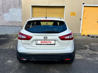 2015 Nissan Qashqai II, белый, 1320000 рублей, вид 2