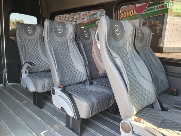2019 Mercedes-Benz Sprinter, серебристый, 4699000 рублей - вид 5