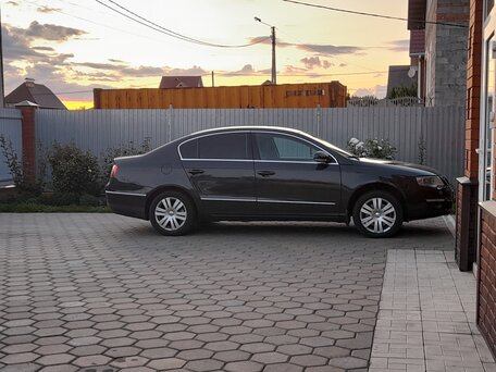 2008 Volkswagen Passat B6, коричневый, 950000 рублей, вид 2
