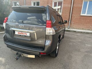 2010 Toyota Land Cruiser Prado 150 Series, серый, 3000000 рублей, вид 3