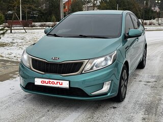 2011 Kia Rio 4-speed III, зелёный, 900000 рублей, вид 4