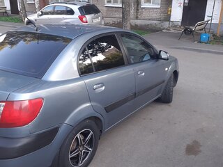 2005 Kia Rio II, серый, 500000 рублей, вид 4