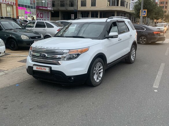 2015 Ford Explorer V, белый, 2700000 рублей