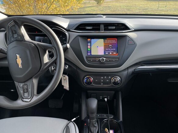 2021 Chevrolet TrailBlazer III, серебристый, 1814504 рублей - вид 13