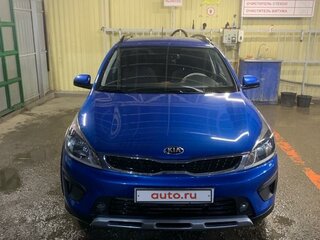 2019 Kia Rio X-Line IV, синий, 1750000 рублей, вид 3