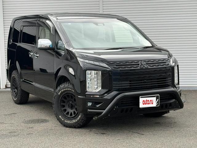 Открыть фотографии: Mitsubishi Delica D:5 I Рестайлинг