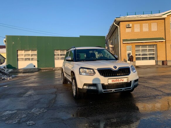 2016 Skoda Yeti I Рестайлинг, белый, 800000 рублей