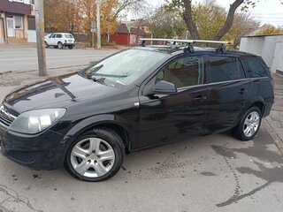 2010 Opel Astra H Рестайлинг, чёрный, 699000 рублей, вид 5