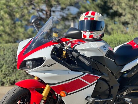 2013 Yamaha YZF-R1, белый, 1210000 рублей, вид 1