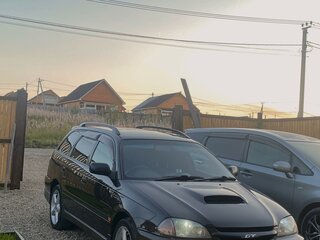 2001 Toyota Caldina II Рестайлинг, чёрный, 890000 рублей, вид 1
