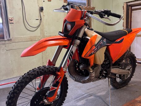 2022 KTM 300 EXC, оранжевый, 680000 рублей, вид 2