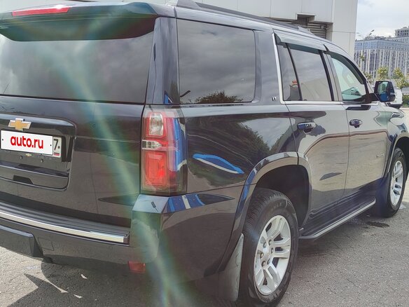 2019 Chevrolet Tahoe IV, синий, 3100000 рублей - вид 2