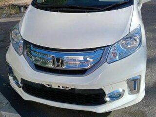 2012 Honda Freed Spike I Рестайлинг, белый, 1300000 рублей, вид 3