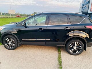 2016 Ford Kuga II Рестайлинг, чёрный, 1400000 рублей, вид 4