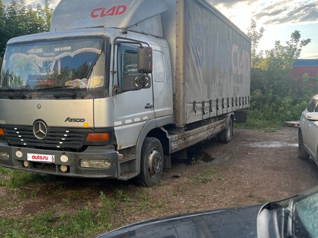 2004 Mercedes-Benz Atego, серебристый, 2650000 рублей, вид 2