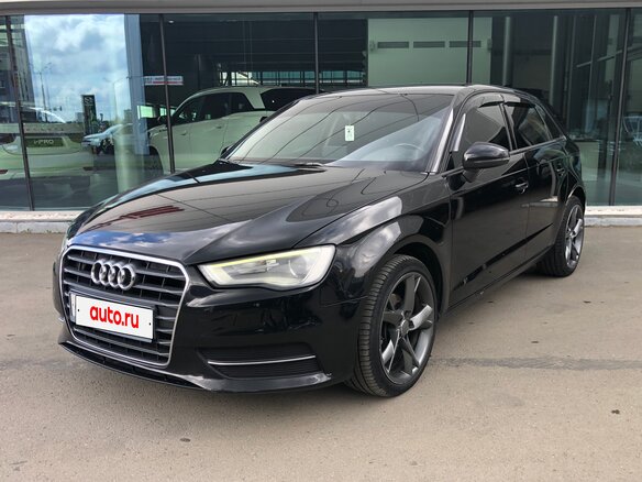 2014 Audi A3 III (8V), чёрный, 1000000 рублей