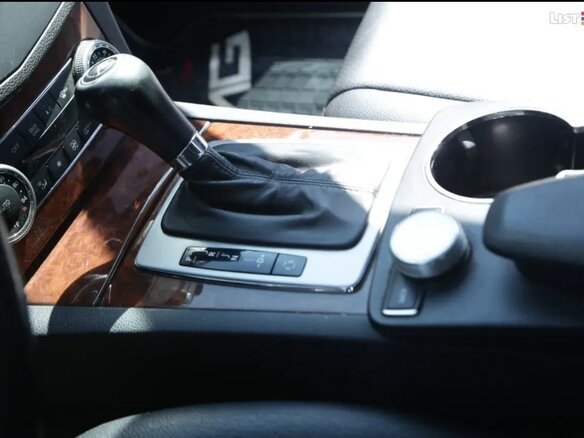 2010 Mercedes-Benz C-Класс 300 III (W204), чёрный, 1700000 рублей - вид 7