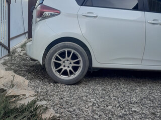 2014 Toyota Ractis II, белый, 1150000 рублей, вид 4