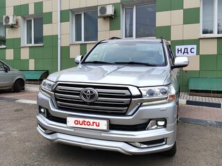 2020 Toyota Land Cruiser 200 Series Рестайлинг 2, серебристый, 8350000 рублей, вид 1