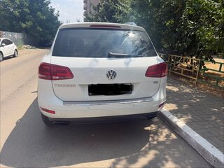 2012 Volkswagen Touareg II, белый, 2050000 рублей, вид 3