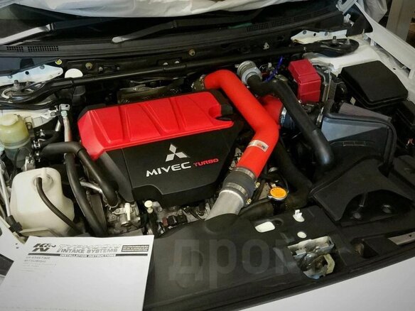 2010 Mitsubishi Lancer Evolution X, белый, 5000000 рублей - вид 18
