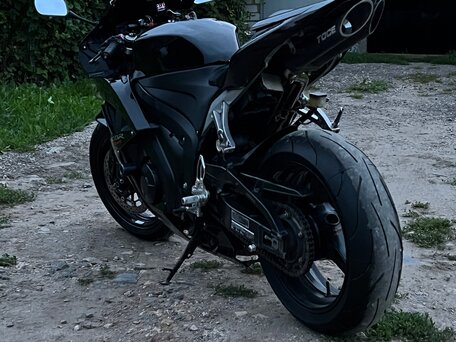 2007 Honda CBR 600RR, чёрный, 810000 рублей, вид 2