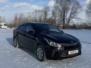 2020 Kia Rio IV, чёрный, 1350000 рублей, вид 2