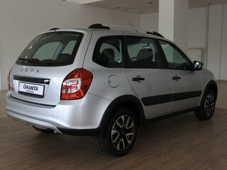 2026 Lada (ВАЗ) Granta Cross I Рестайлинг, серебристый, 1255000 рублей, вид 3