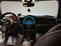 2021 Mini Hatch Cooper III (F55/F56) Рестайлинг, белый, 2600000 рублей - вид 9