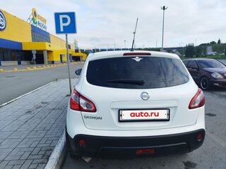 2013 Nissan Qashqai I Рестайлинг, белый, 1400000 рублей, вид 4