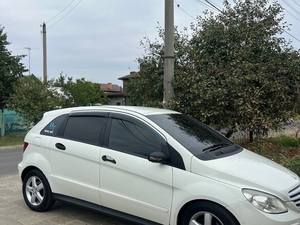 2007 Mercedes-Benz B-Класс 170 I (W245), белый, 700000 рублей - вид 2