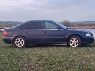 1997 Audi A4 I (B5), синий, 300000 рублей, вид 3