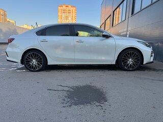 2021 Kia Cerato IV, белый, 2100000 рублей, вид 2