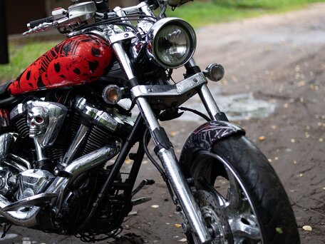 2010 Yamaha XV 1900, красный, 600000 рублей, вид 1