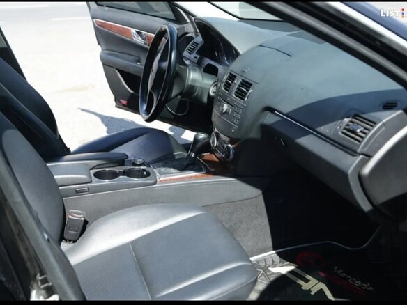 2010 Mercedes-Benz C-Класс 300 III (W204), чёрный, 1700000 рублей - вид 5