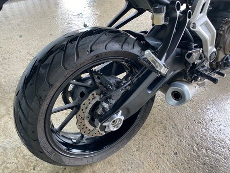 2014 Yamaha MT-07 (FZ-07), серебристый, 680000 рублей, вид 2