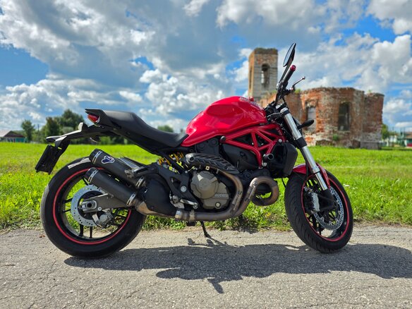 2015 Ducati Monster 821, красный, 449000 рублей