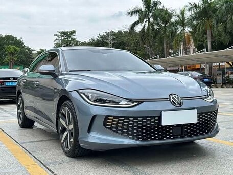 2023 Volkswagen Lamando L II, серебристый, 1900000 рублей, вид 2