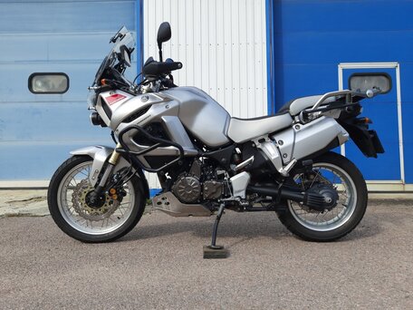2011 Yamaha XT1200Z Super Tenere, серебристый, 990000 рублей, вид 2