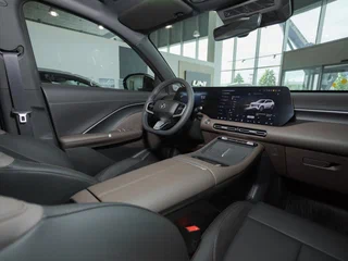 2026 Changan UNI-S I Рестайлинг, золотистый, 3398995 рублей, вид 5