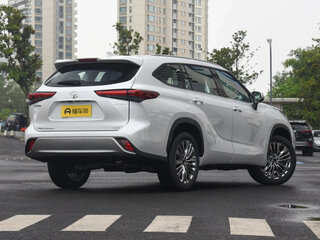2026 Toyota Highlander IV (XU70), белый, 5160000 рублей, вид 4