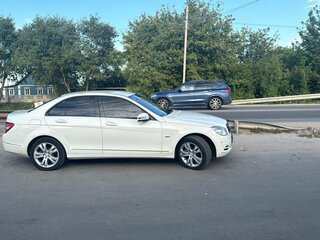 2010 Mercedes-Benz C-Класс 250 5G-TRONIC III (W204), белый, 1450000 рублей, вид 3
