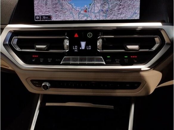 2022 BMW 3 серии 318i VII (G2x), чёрный, 2113009 рублей - вид 18