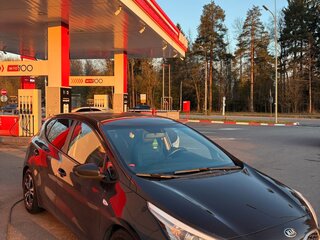 2013 Kia Ceed II, чёрный, 900000 рублей, вид 2